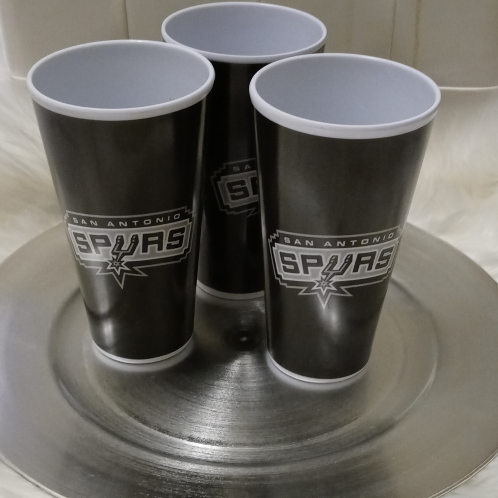 3 San Antonio Spurs 18 oz